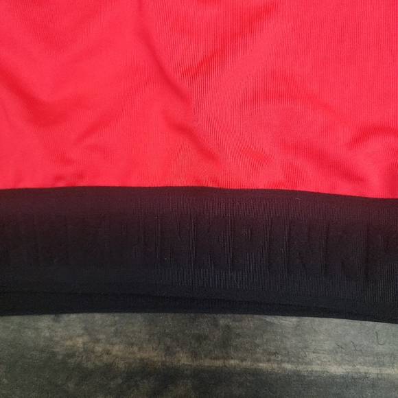 ⭐ VS Pink ultimate sports bra - Picture 3 of 6